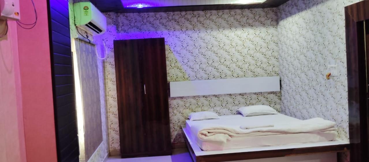 Hotel Shri Sai International, Sitamarhi Dumra Exteriör bild