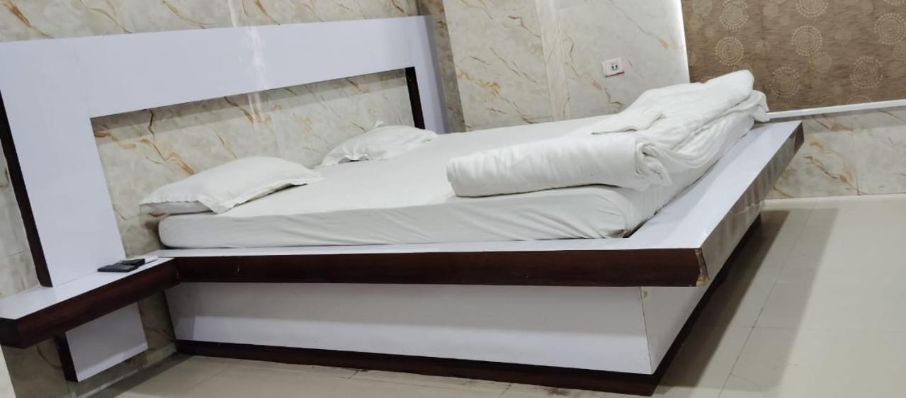 Hotel Shri Sai International, Sitamarhi Dumra Exteriör bild