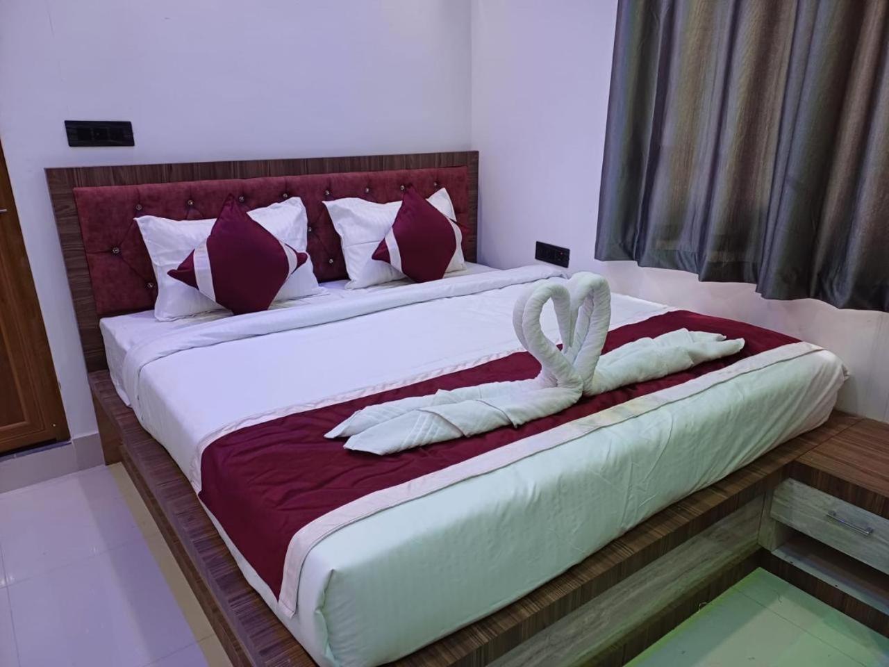 Hotel Shri Sai International, Sitamarhi Dumra Exteriör bild