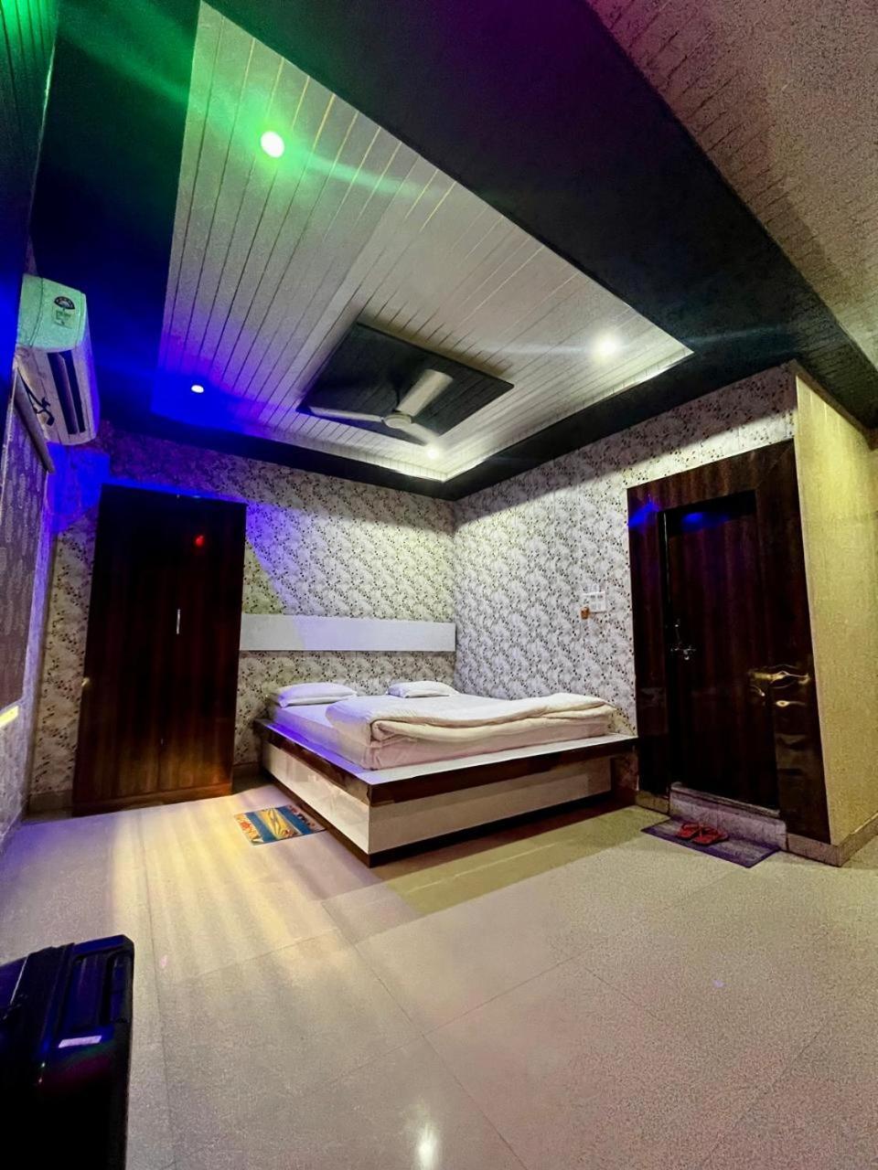 Hotel Shri Sai International, Sitamarhi Dumra Exteriör bild
