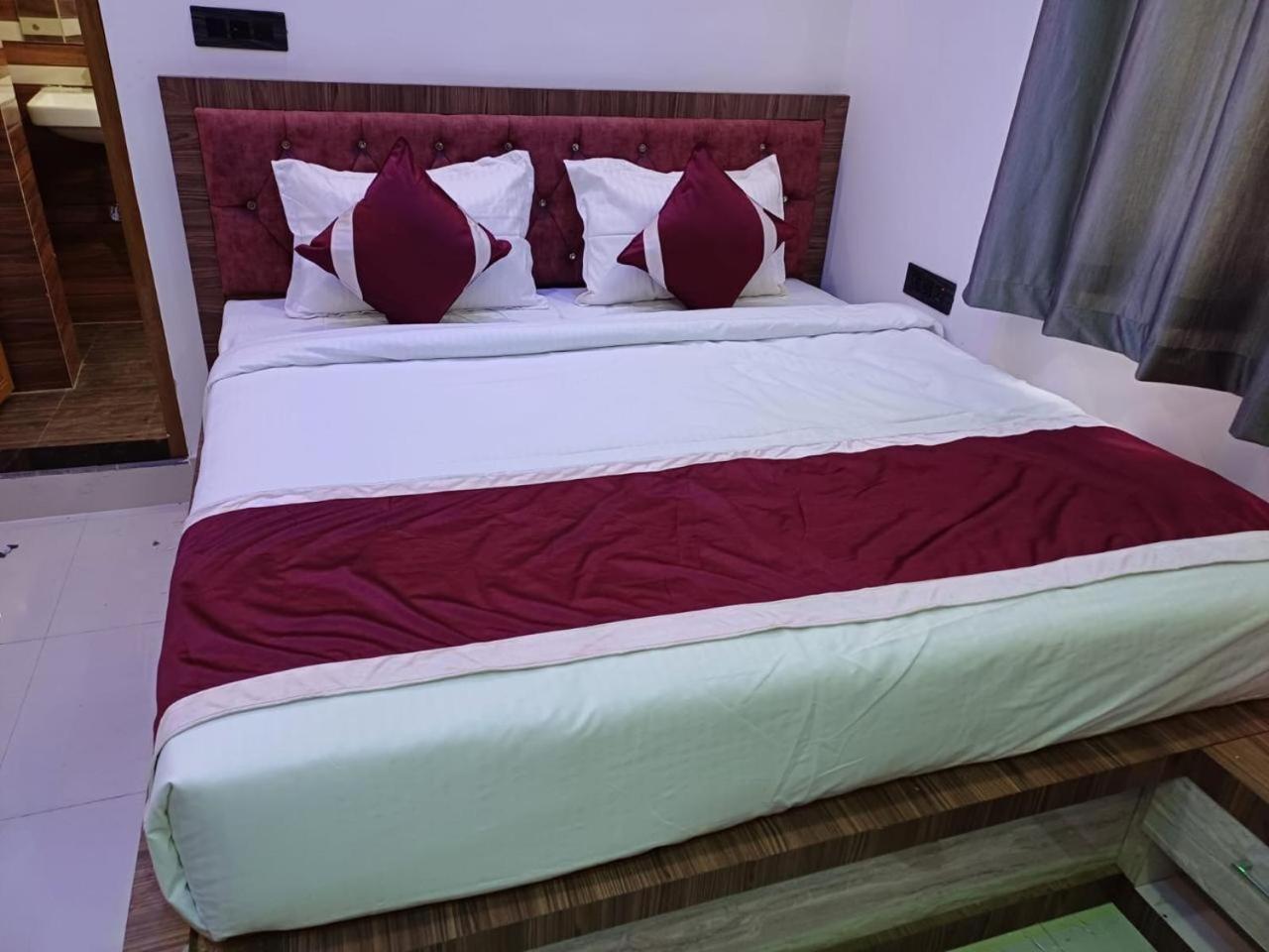 Hotel Shri Sai International, Sitamarhi Dumra Exteriör bild
